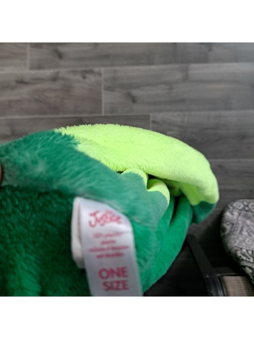 JUSTICE LET'S AVO CUDDLE fleece snuggle throw sleep sack Avocado Teens Tweens - Picture 5 of 10